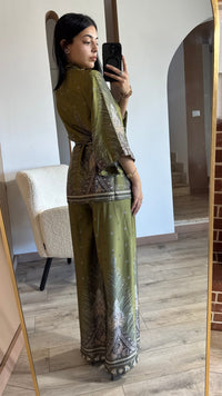 Kimono Green