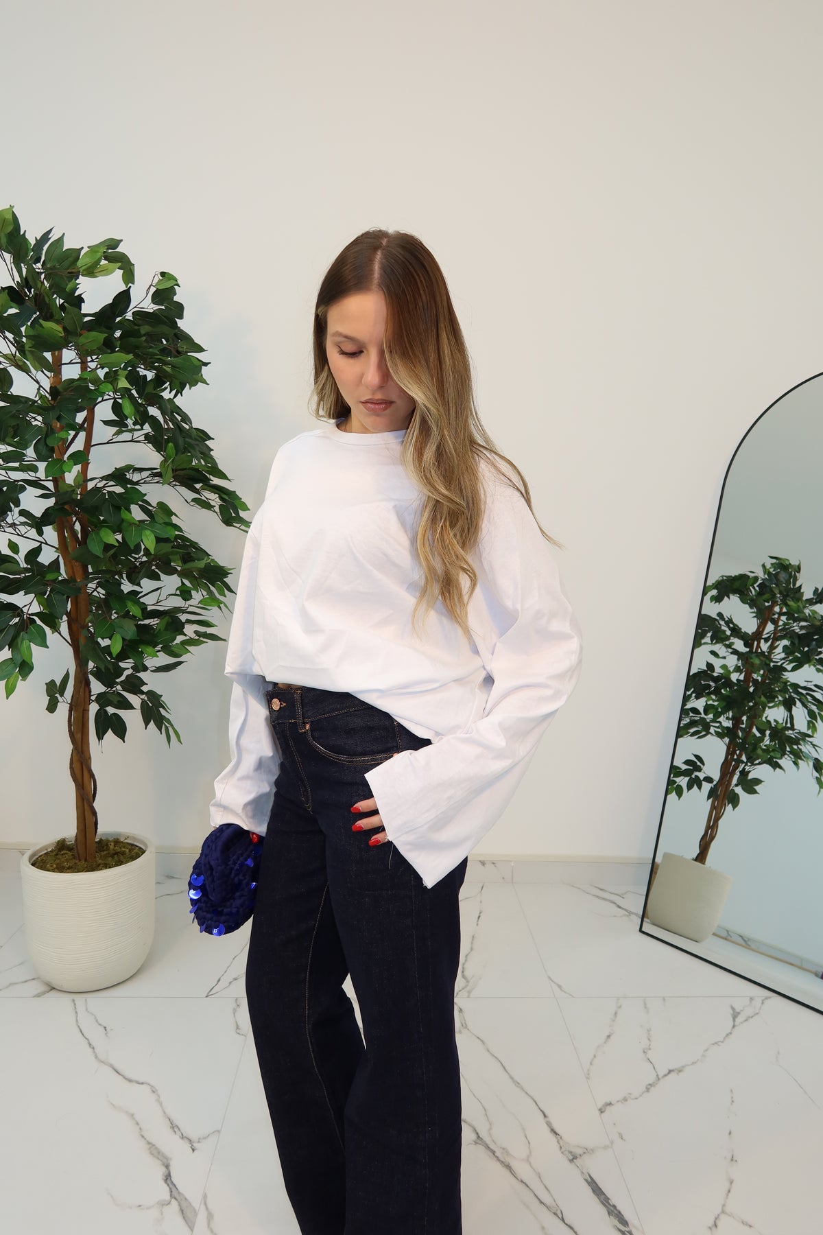 T-SHIRT OVER WHITE