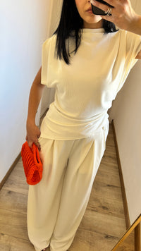 Completo Essential White