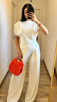 Completo Essential White