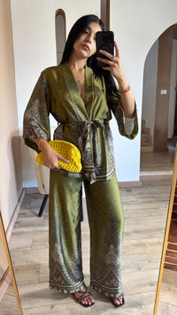 Kimono Green