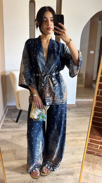 Kimono Blue