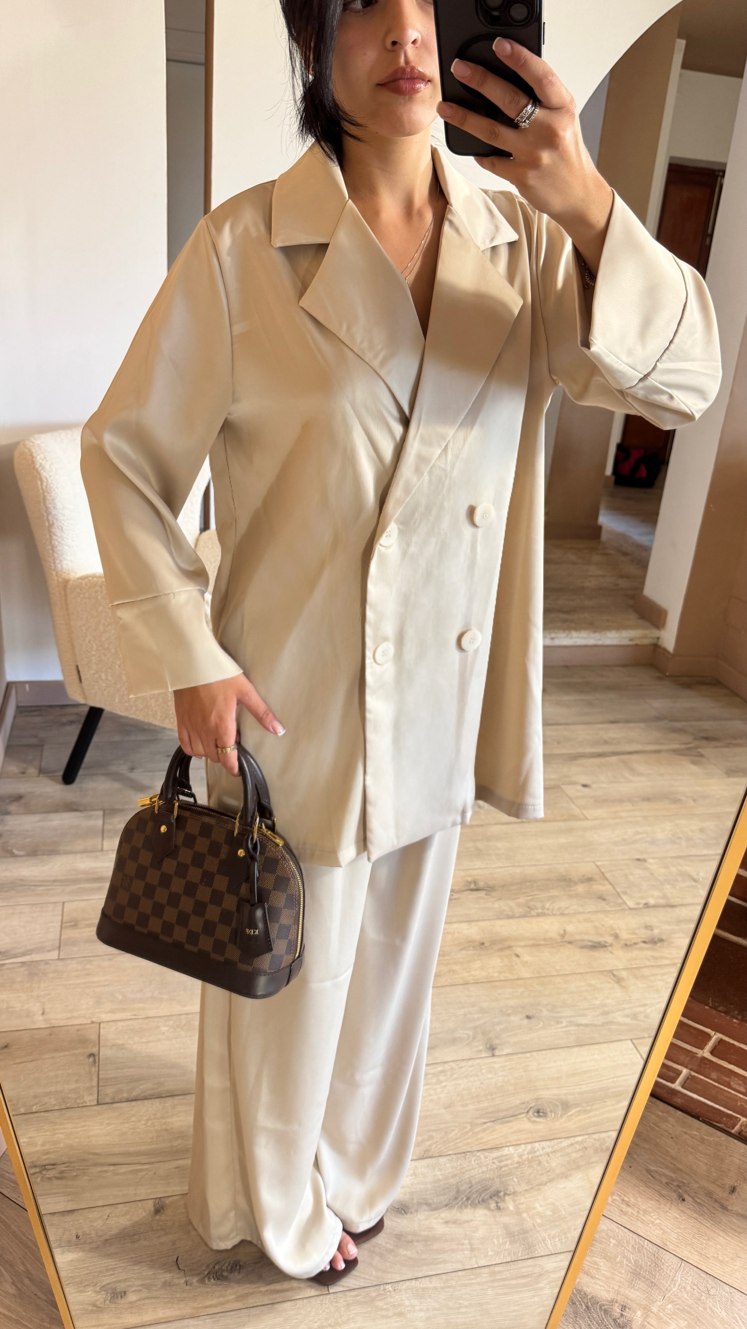 Tailleur Champagne Satin