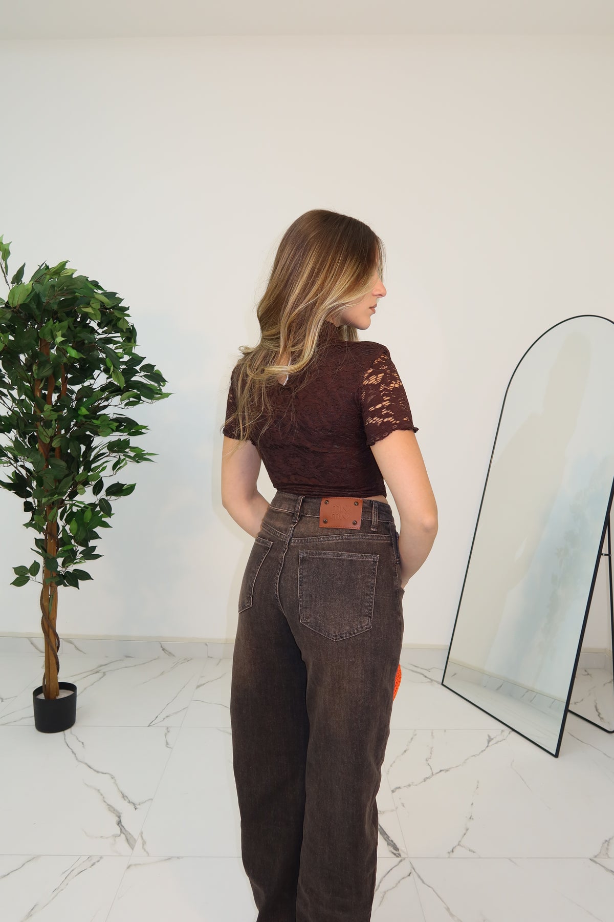 BODY ADELINE BROWN